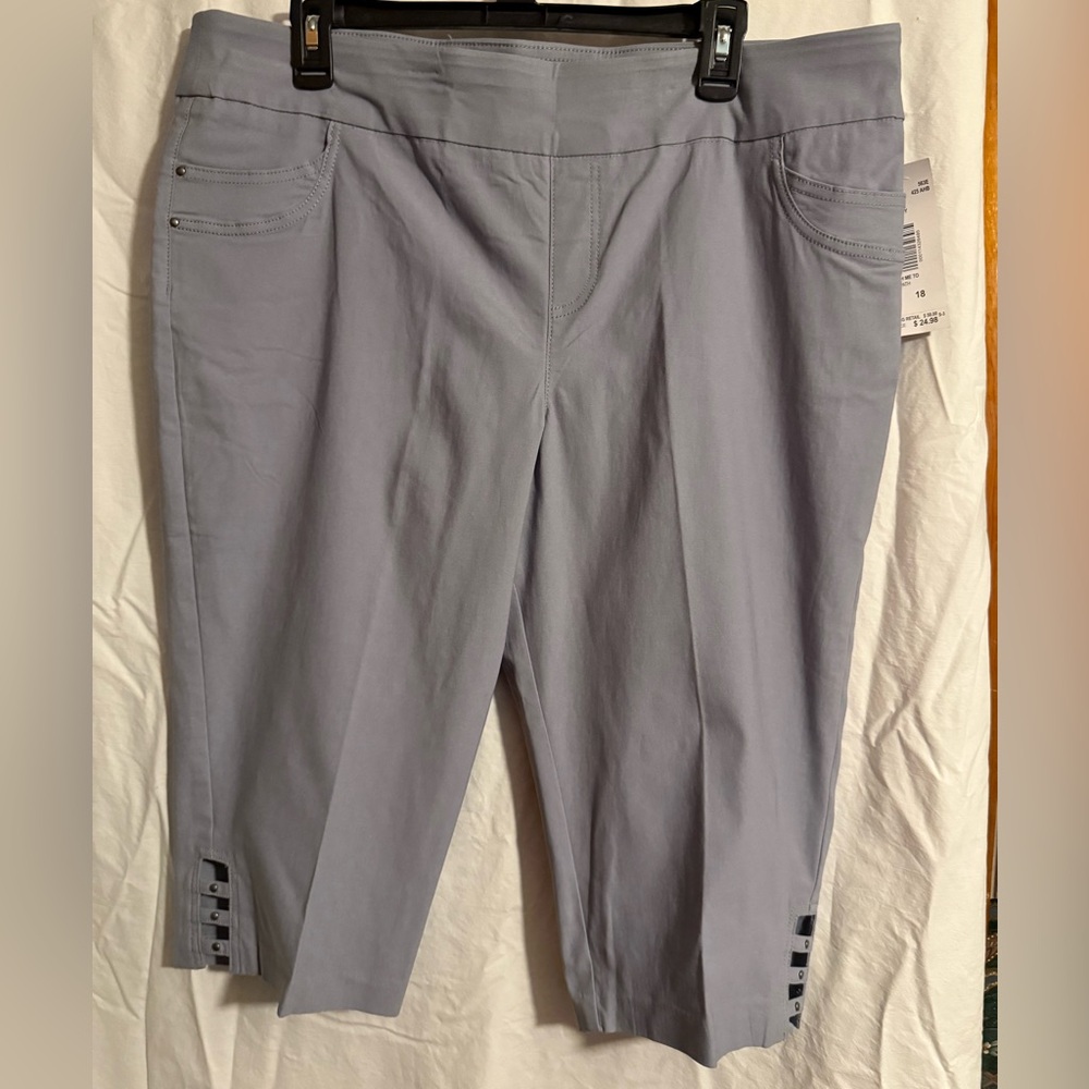 Gray Stretch Capris with Tailored Fit